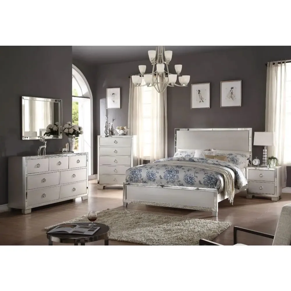 Abram Queen Bed, Platinum