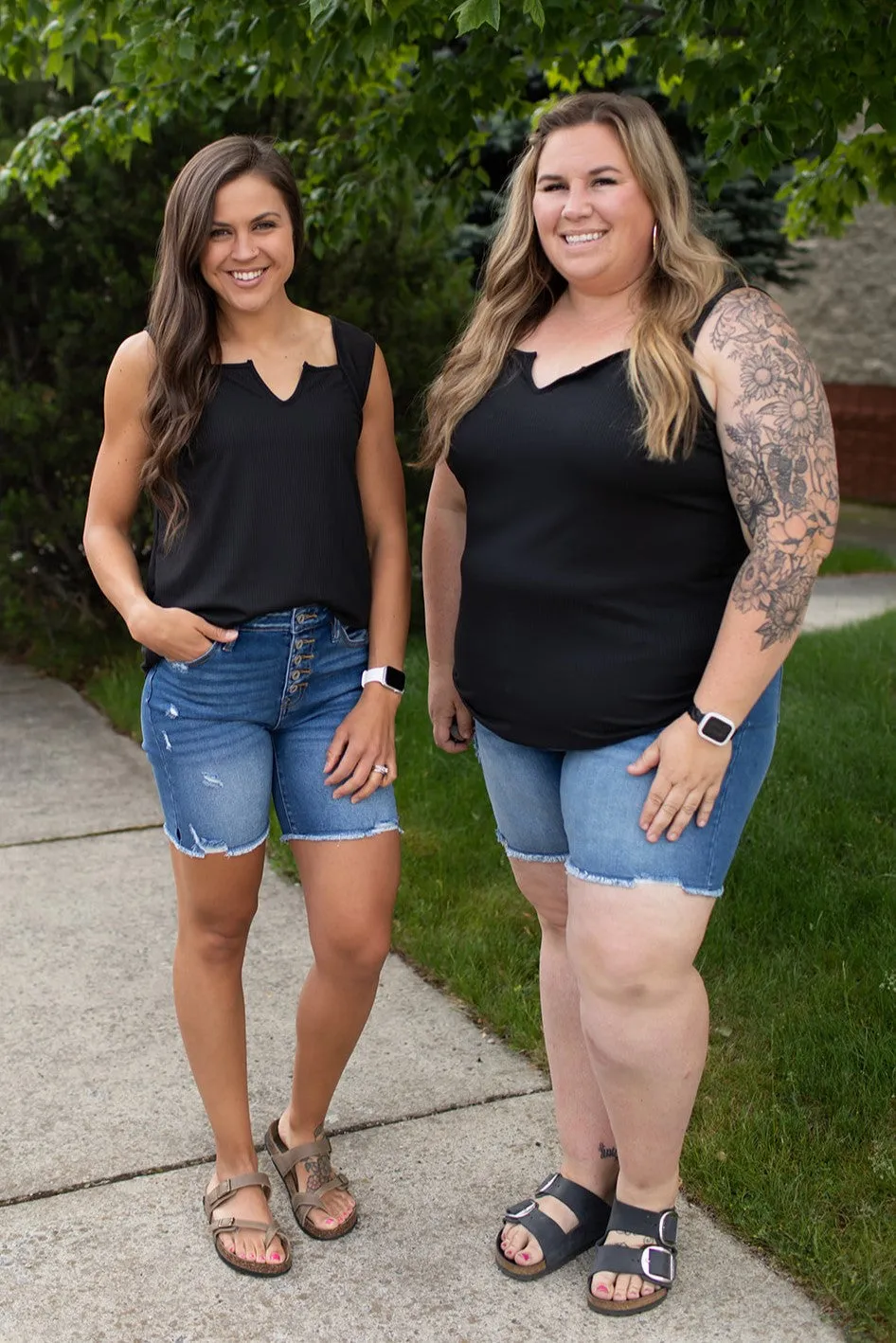 Black Ribbed Notched Neck Tank (SM-3X)