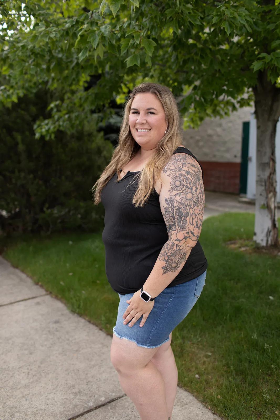 Black Ribbed Notched Neck Tank (SM-3X)