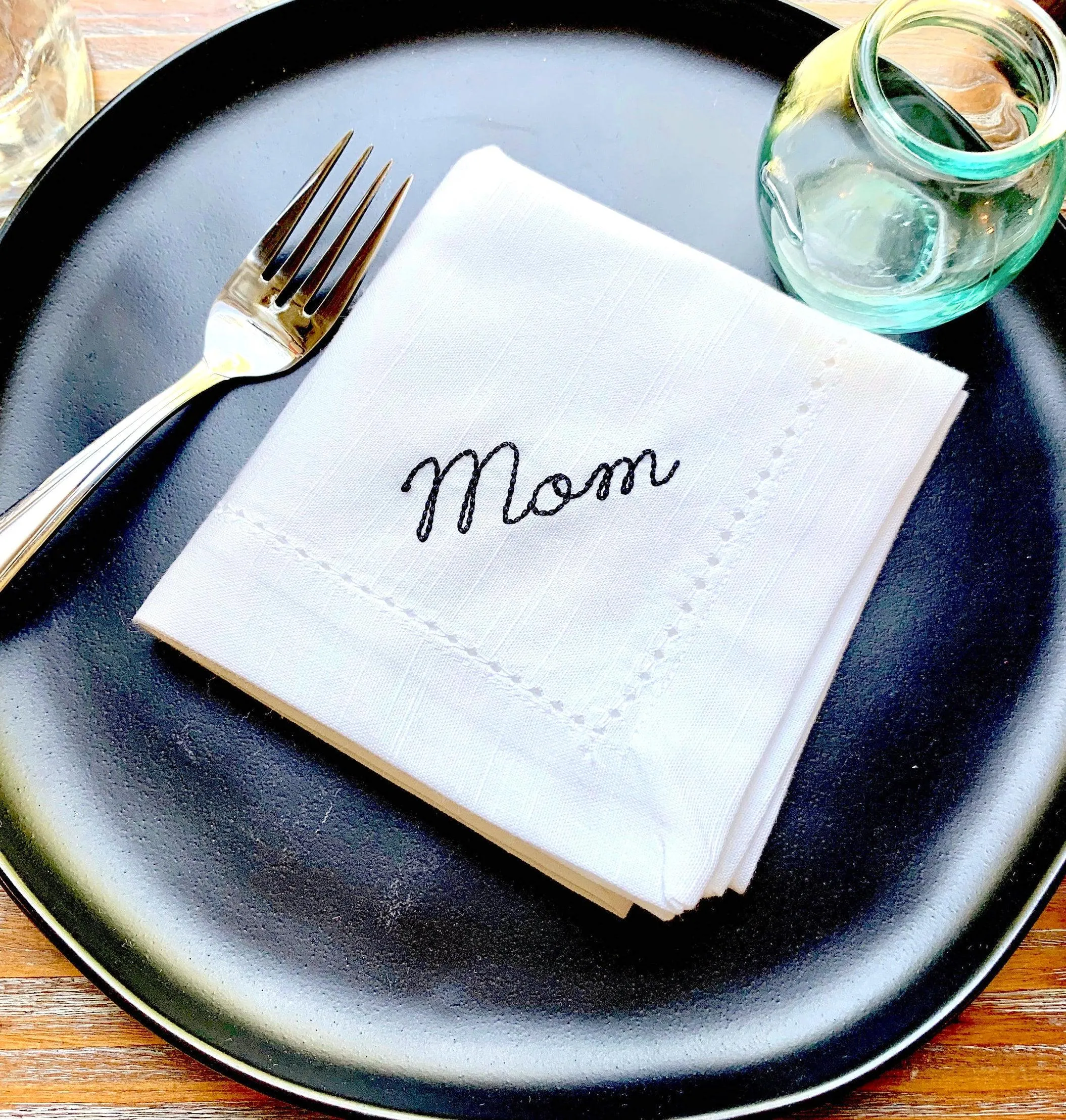 Embroidered Name Napkins, Set of 4 script names napkins