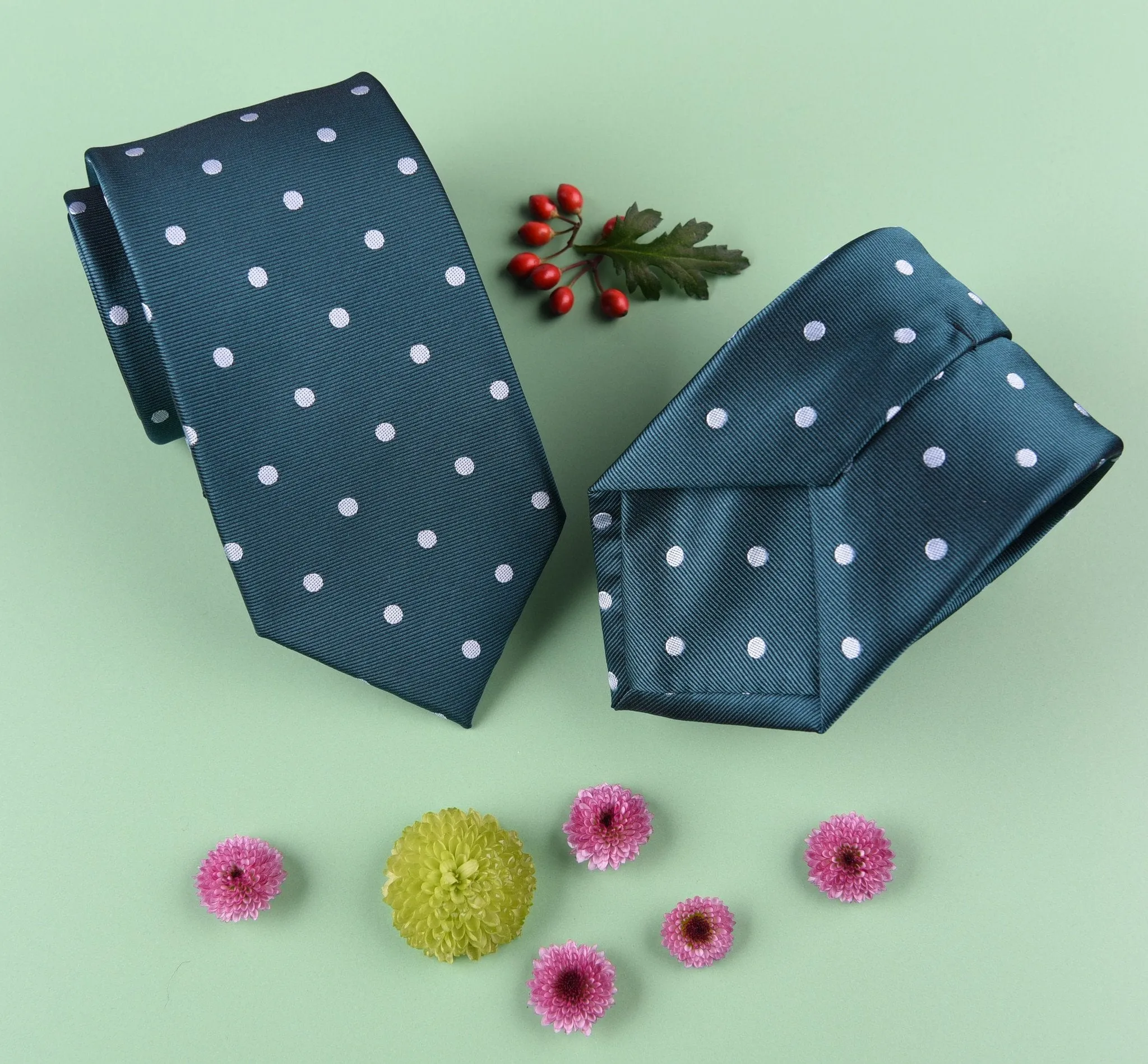 Green Teal Luxury Polka Dots Skinny Woven Tie 3"