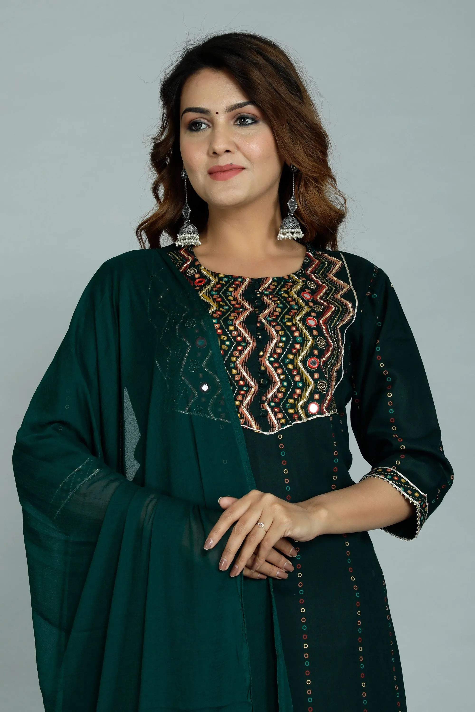 Women'S Attractive And Stylish Rayon A Line Kurta With Divider And Dupatta