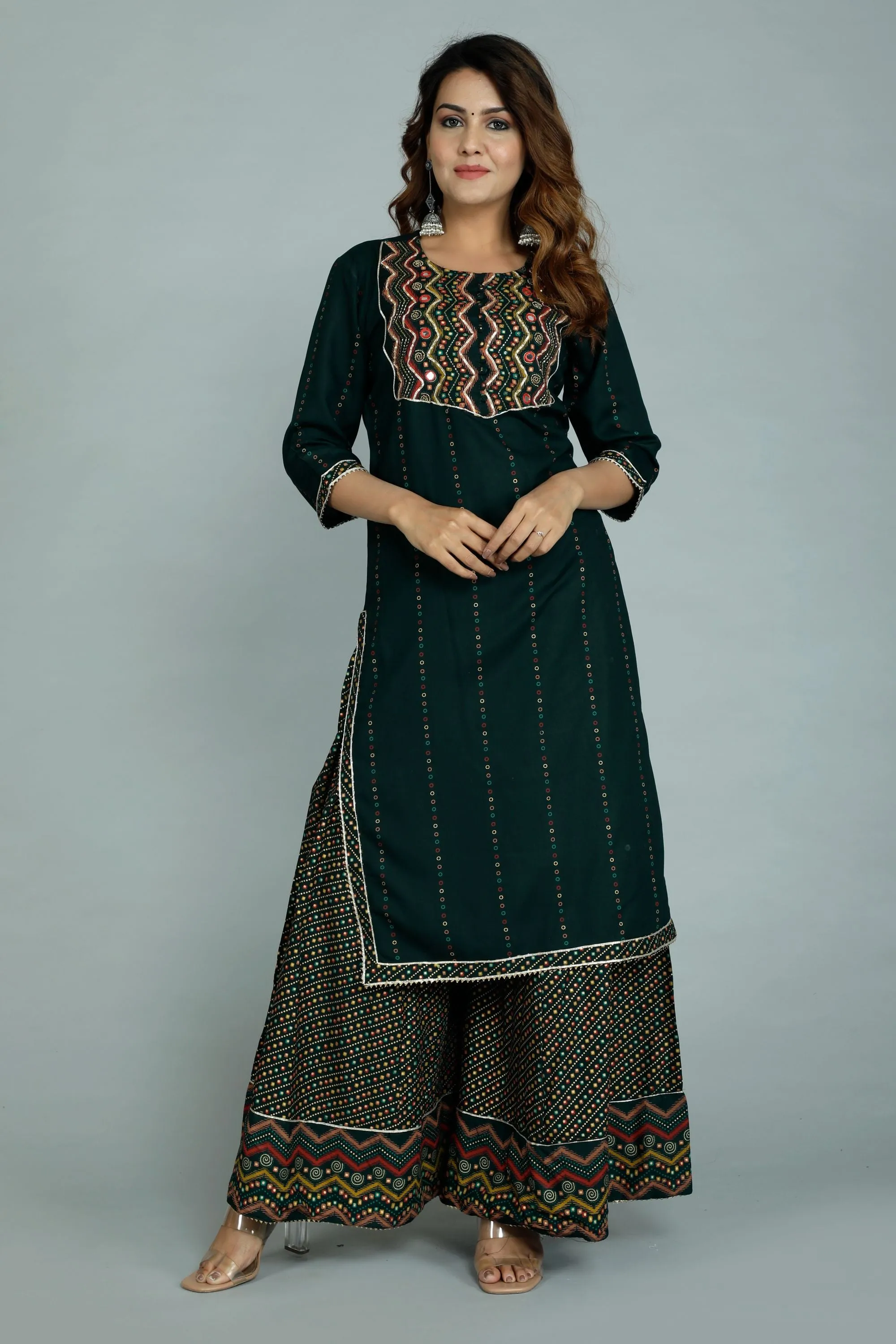Women'S Attractive And Stylish Rayon A Line Kurta With Divider And Dupatta