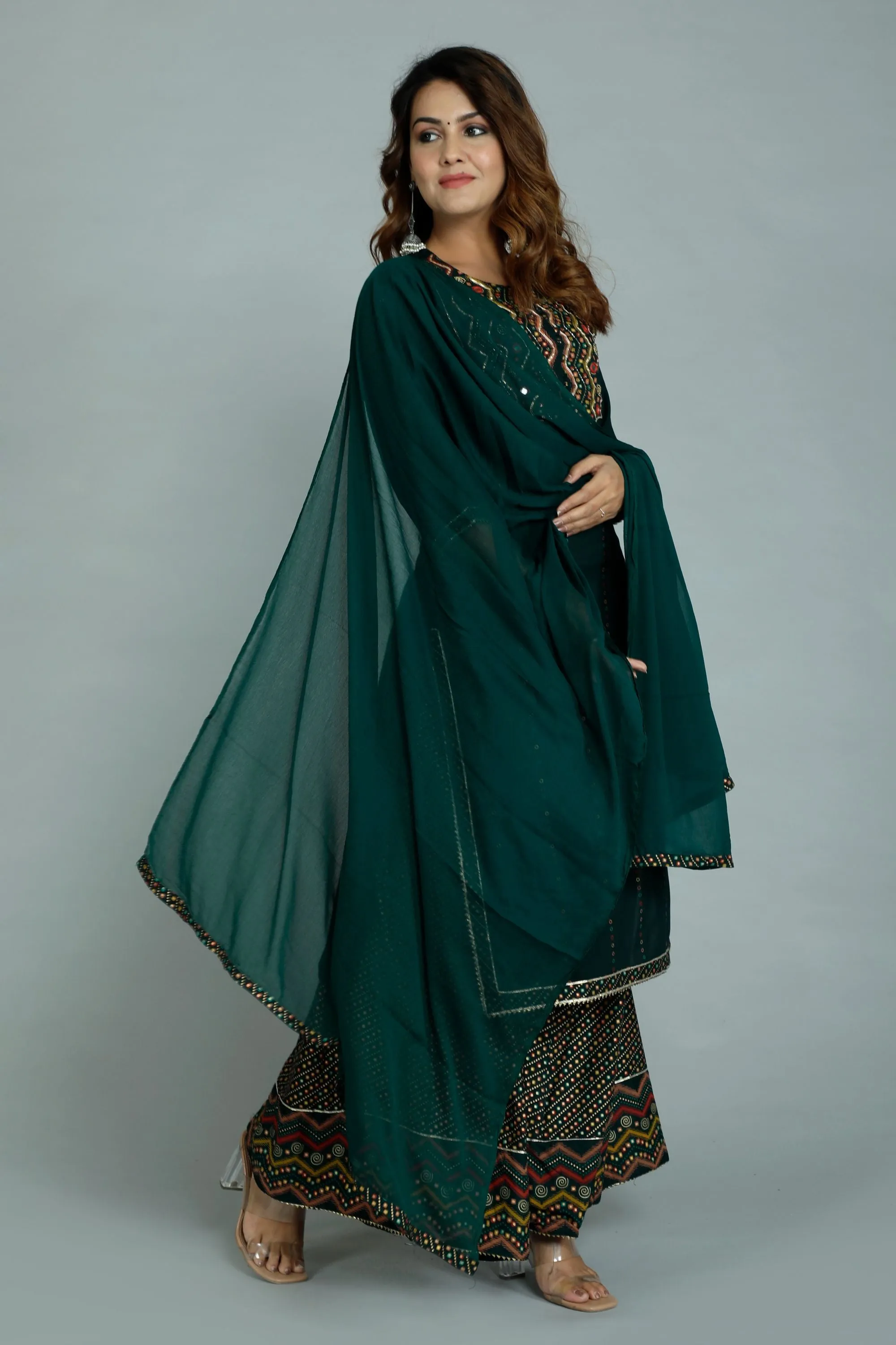 Women'S Attractive And Stylish Rayon A Line Kurta With Divider And Dupatta